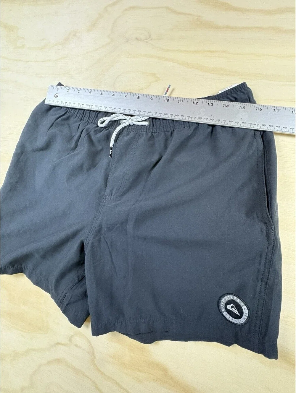 Quiksilver Volley Swim Trunks Mens Large Black Drawstring Surf Beach Swim Shorts